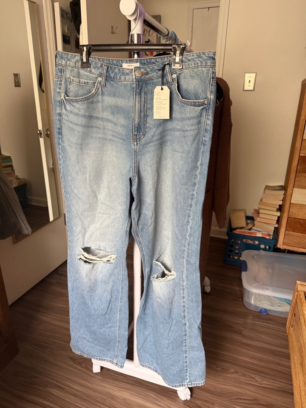 Forever 21 Light Blue Distressed Wide-Leg Jeans with Knee Rips